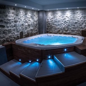 PURE N' SPA